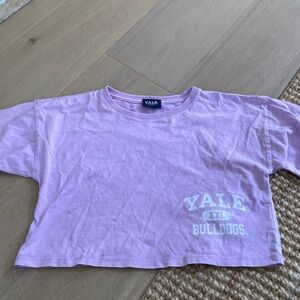 Yale cropped pink tshirt
